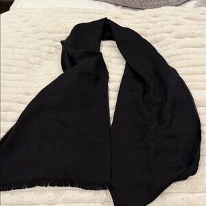 Versace men’s Elegant Black Scarf